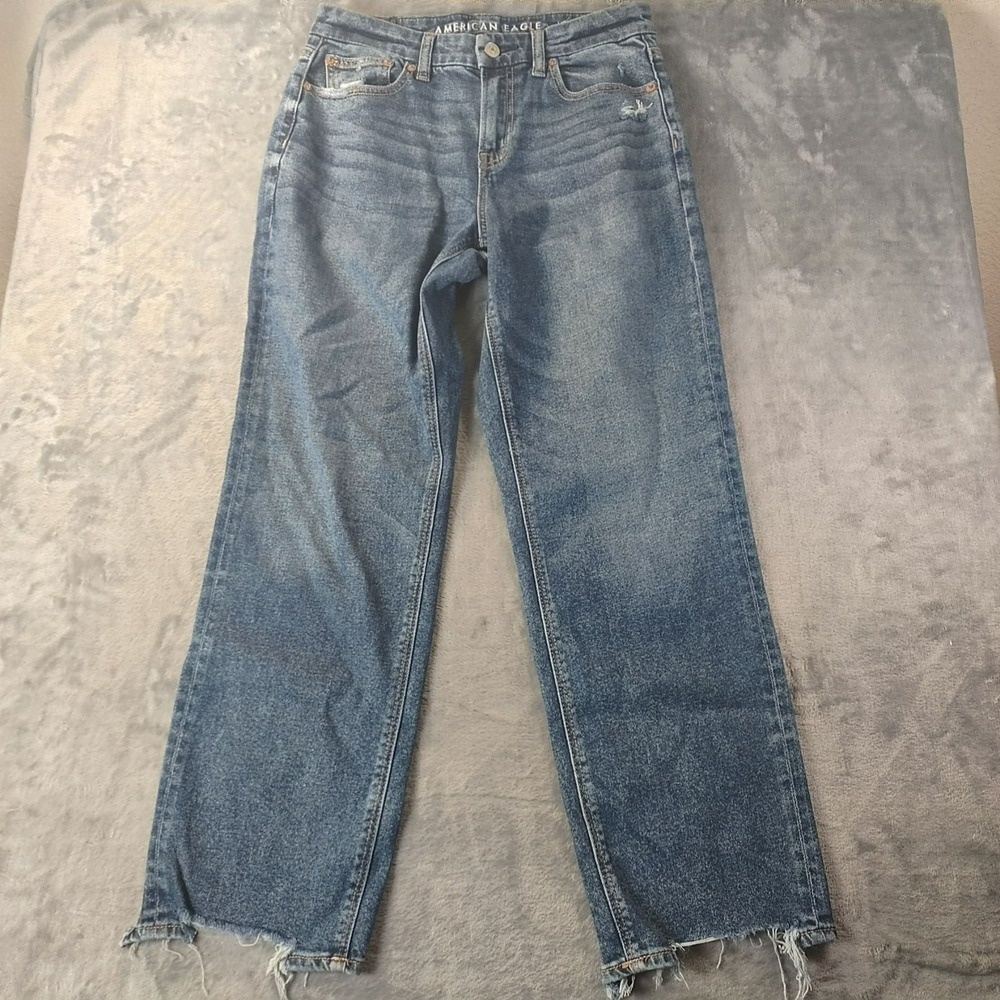 American Eagle Womens 4 Stretch Straight Leg Jeans Medium Wash Frayed Hem Casual